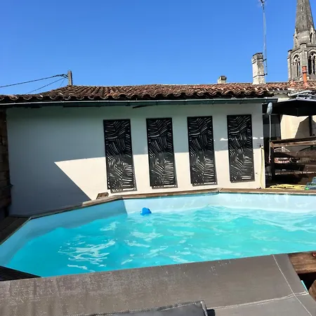 Maison De